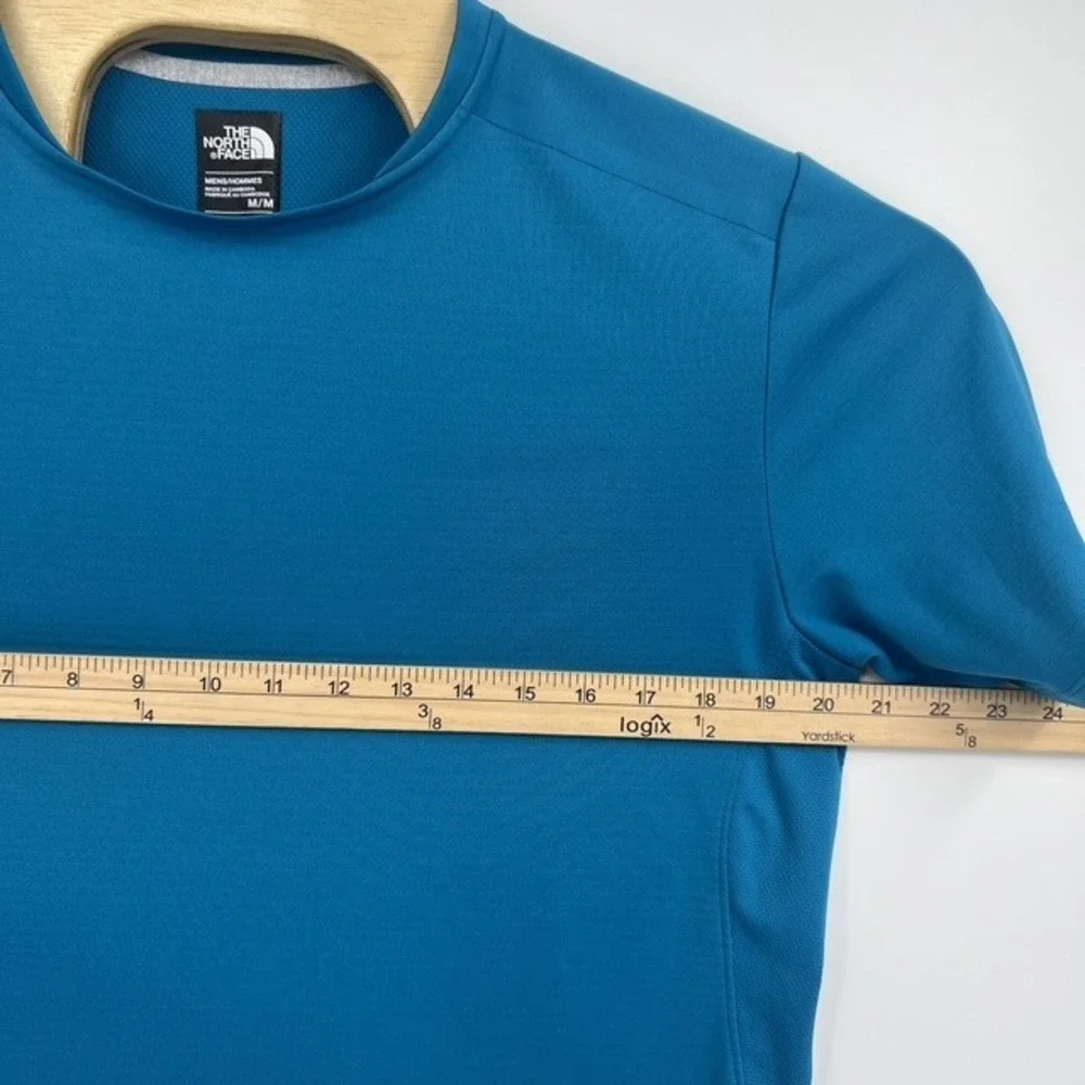 The North Face Men's Blue FlashDry Short‎ Sleeve Athletic Shirt Size Medium